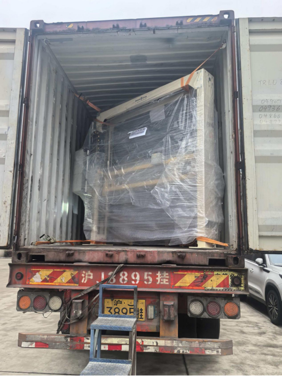 6 個のコンテナがクナウフに出荷されました。 Sihua の品質は大手企業からも信頼されています。私たちは迅速かつ効率的です。